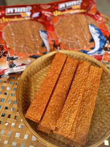 โรงงานปลาแผ่นอบกรอบ